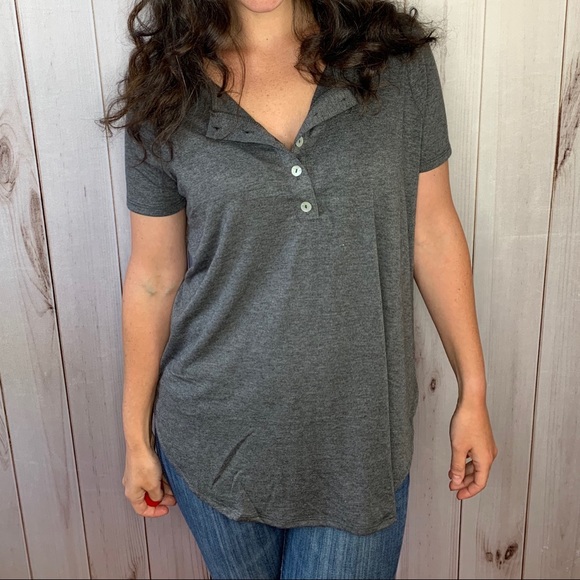 Tops - ⚡️LAST ONE⚡️Julia- grey tee with shell buttons